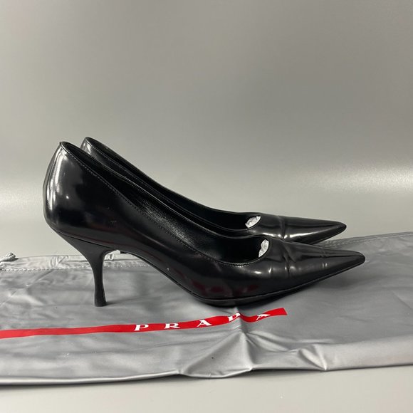 Authentic PRADA Black Patent Leather Pointed Pumps, Size 35.5 - Picture 2 of 16